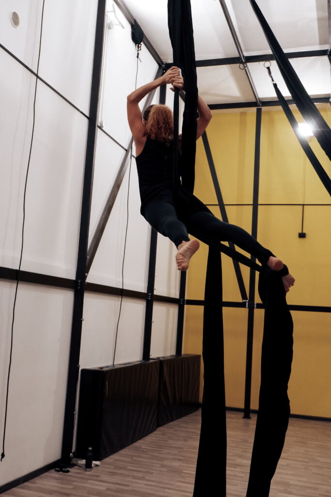 danza con il tessuto